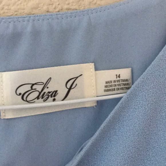 Dress - Picture 4 of 5